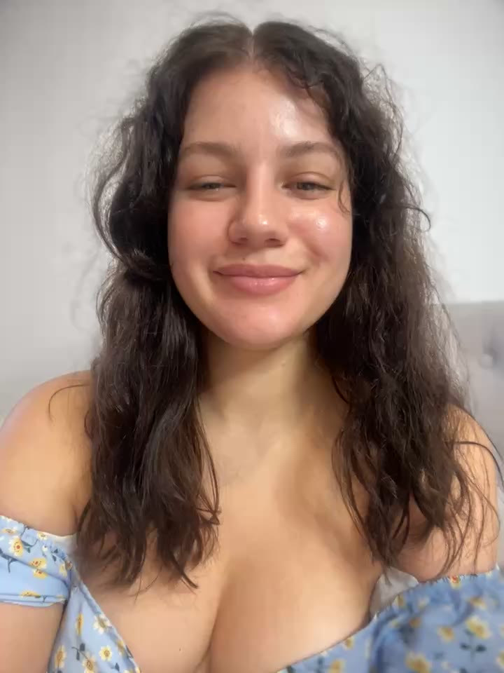 Playing with my pussy in a blue dress - סרטון של likaxxx, דוגמן/ית מצלמה