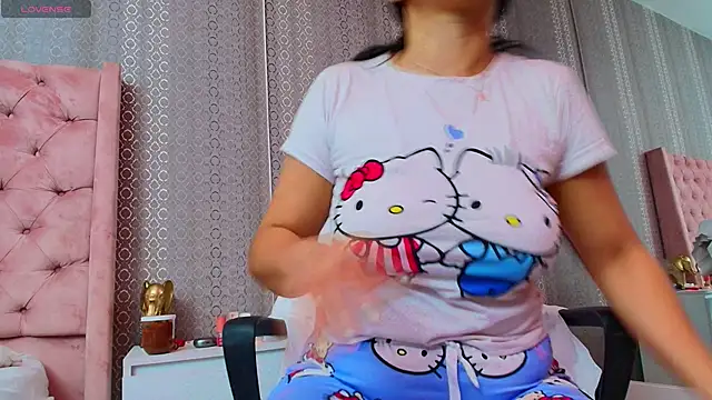 I can be sweet to... but a naughty sweetness! - video by indi_catalina cam model