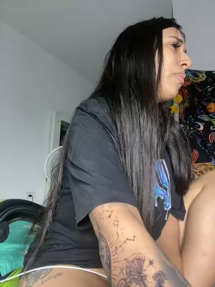 ANAL HARD - فيديو من kiaraglam2 موديل الكام