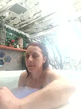 [15 Jul 11:57] Public Show - video by 05cockmaster10 cam model