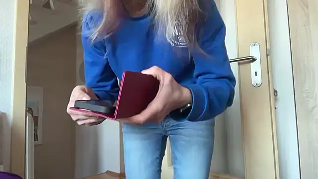 Private Show für Jonas Stripping und komm für MICH - vídeo de la modelo de cam s-te-fan-i