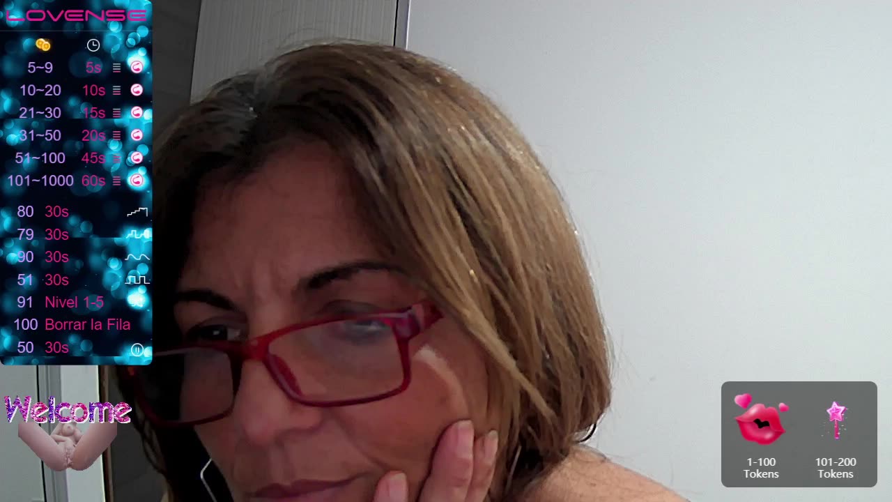 [29 Mar 18:18] Private Show - vídeo de la modelo de cam Carolain3_9