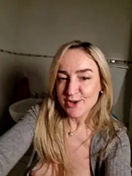 [5 Jul 21:25] Spy Show - video by 1Sweetnina cam model