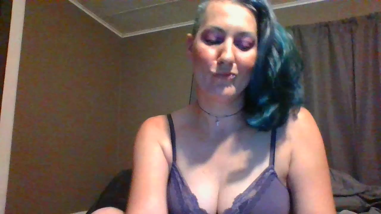 [29 Jun 21:47] Private Show - video by bettyvape85 cam model