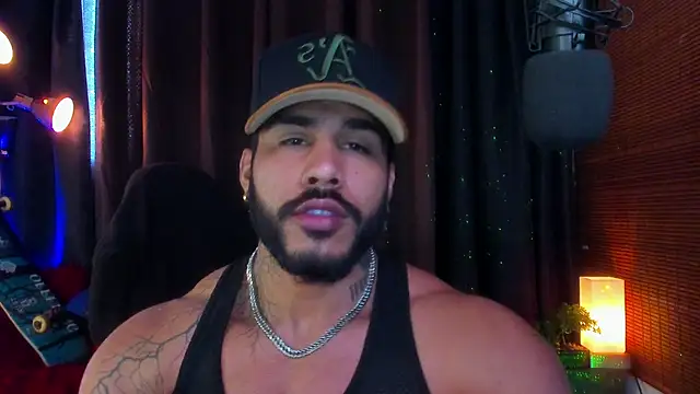 [20 Feb 11:16] Private Show cum and ass - video van Artemis_Kazttman cam-model