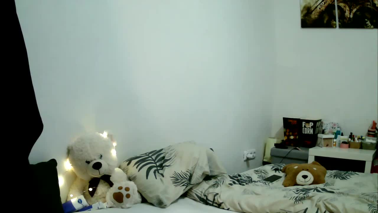 [15 Nov 19:21] Private Show - video av MileyGreyx cam-modell