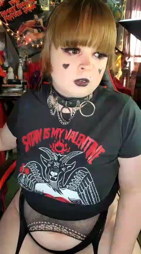 Goth gf tells you you're a loser while playing with her tits (Private Show)