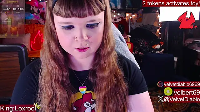 Paint my ass! (pillow humping n cum lube!) (Private Show) - βίντεο μοντέλου VelvetDiablo