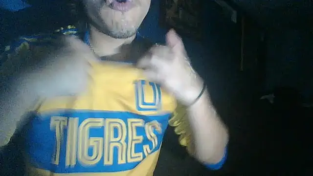 Un Privado Delicioso Y Muy Complaciente - video của người mẫu cam AlexAlejandro13