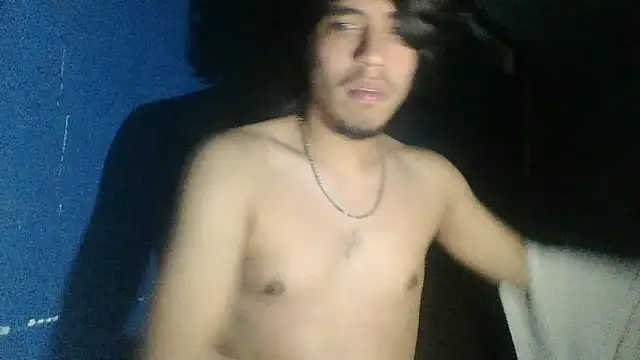 ABIERTO DE PIERNAS DESNUDO - video by AlexAlejandro13 cam model