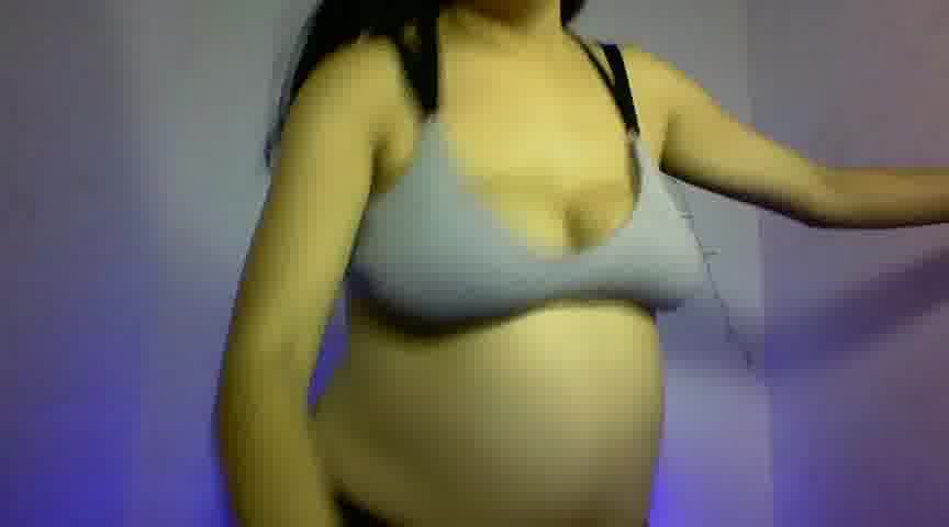 Dance pregnant - video by emilysex_118 cam model