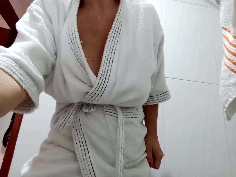 My pussy is always dripping - video by Pinkboobie cam model