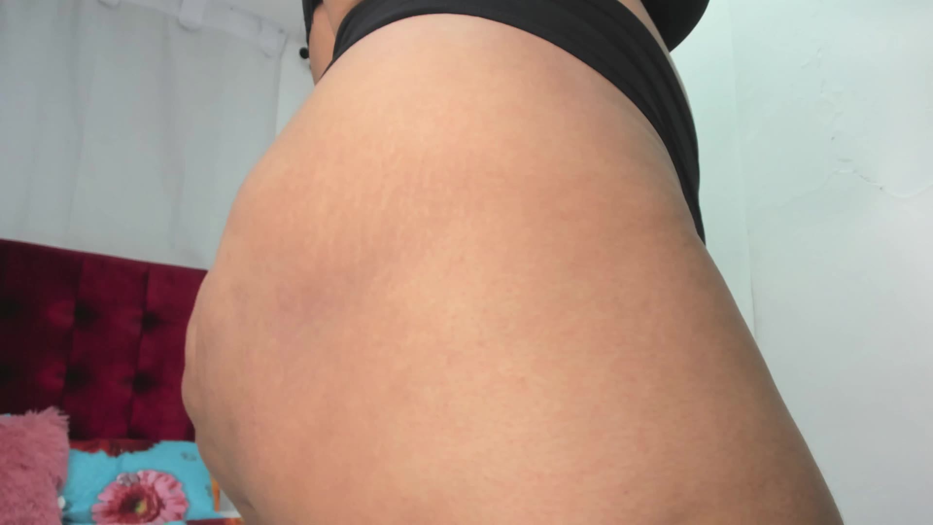 follada+pinzas+squirt - video by Cloe_35 cam model