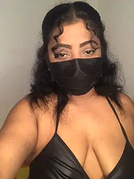 Open full face [25 Jan 22:52] Private Show – video af _Cute_ariana_ cam-model