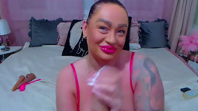 [27 May 23:41] Private Show - відео від вебкаммоделі BustyVicky