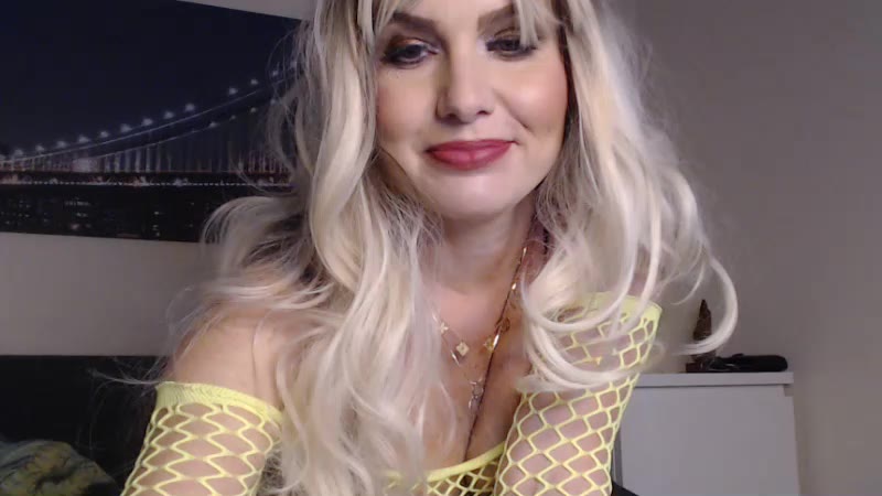 [23 Nov 08:13] Private Show - Vídeo de Tinkerbell822, modelo de vídeos