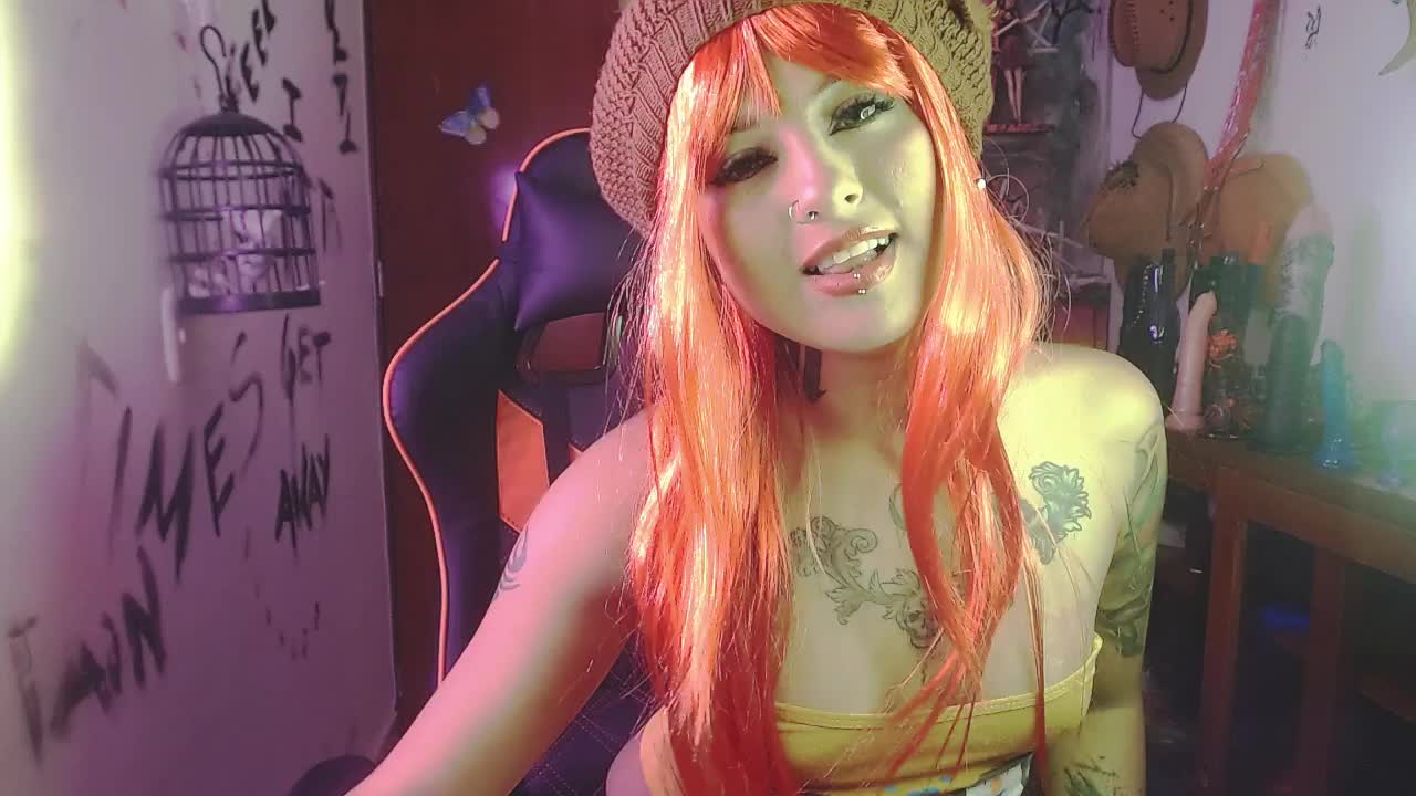 sucking fucking, cam closer deliciiousss - video av demon_ssofy cam model