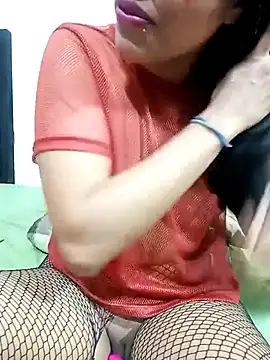 Show Private - video by marypaula cam model