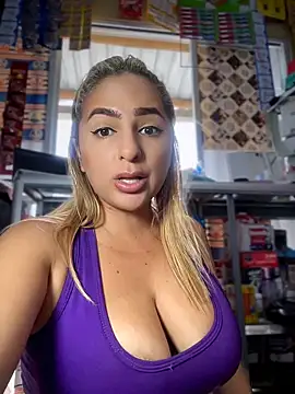 delicious cum domi
