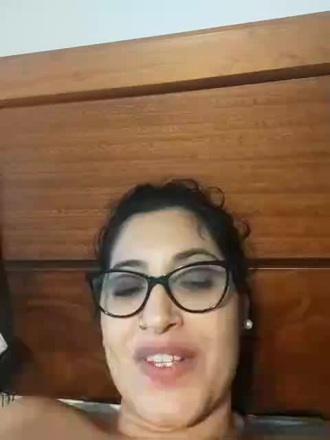 [18 May 17:24] Private Show - Esposacuriosa adlı kamera modelinin videosu