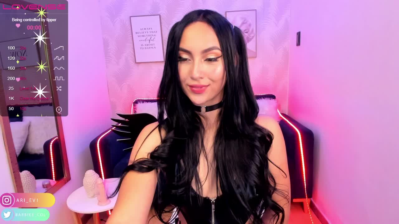 CUTE - barbie_es 캠 모델의 동영상