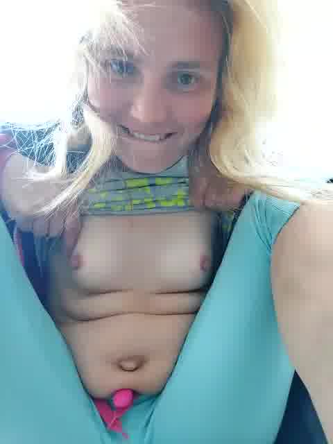 im freien Private Show wie geil is das denn - video by AnnualSunrise cam model