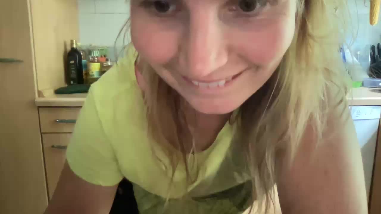 geile Private Show - video by AnnualSunrise cam model