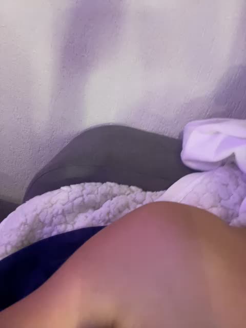 Hairy Pussy Dildo Fuck - video di TheCinderella modella di cam