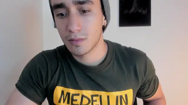 Wet messy spit flexing - video by AlexRivera6 cam model