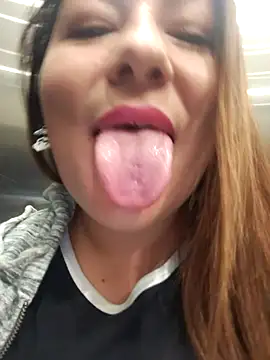 [23 Aug 18:51] Private Show - Vídeo de sakotodika, modelo de vídeos