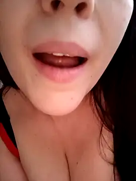 [18 Dec 14:56] Private Show - video di LeilaSaint modella di cam