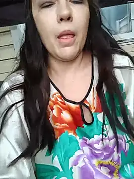 [8 Jun 14:38] fucking a pussy outside