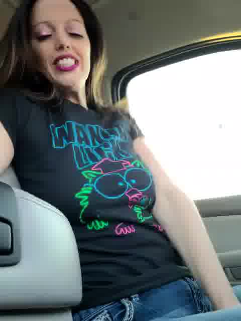 Naughty at Walmart — filmik Adrina_Drake, modela(-lki) na kamerkach