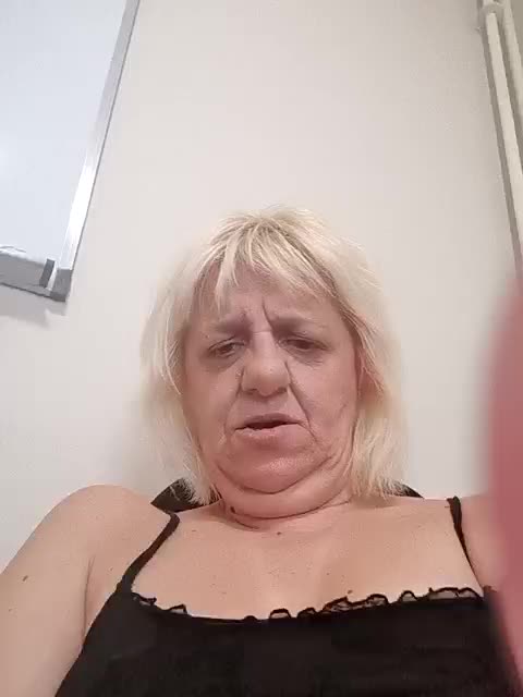 Double dildo to pussy - відео від вебкаммоделі lollipop_cat