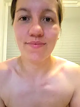 [16 Jul 22:55] Private Show: squirt, open pussy, fingering