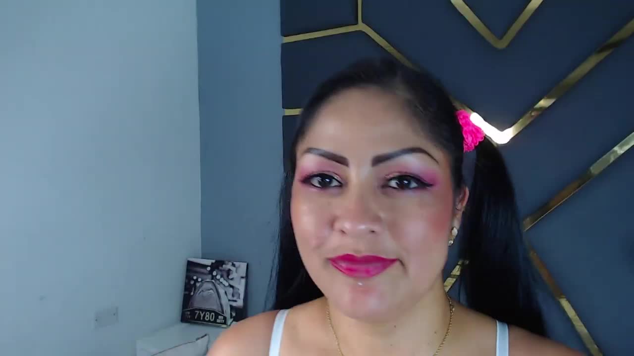 Let me lick your cock — filmik Julia_Haye, modela(-lki) na kamerkach