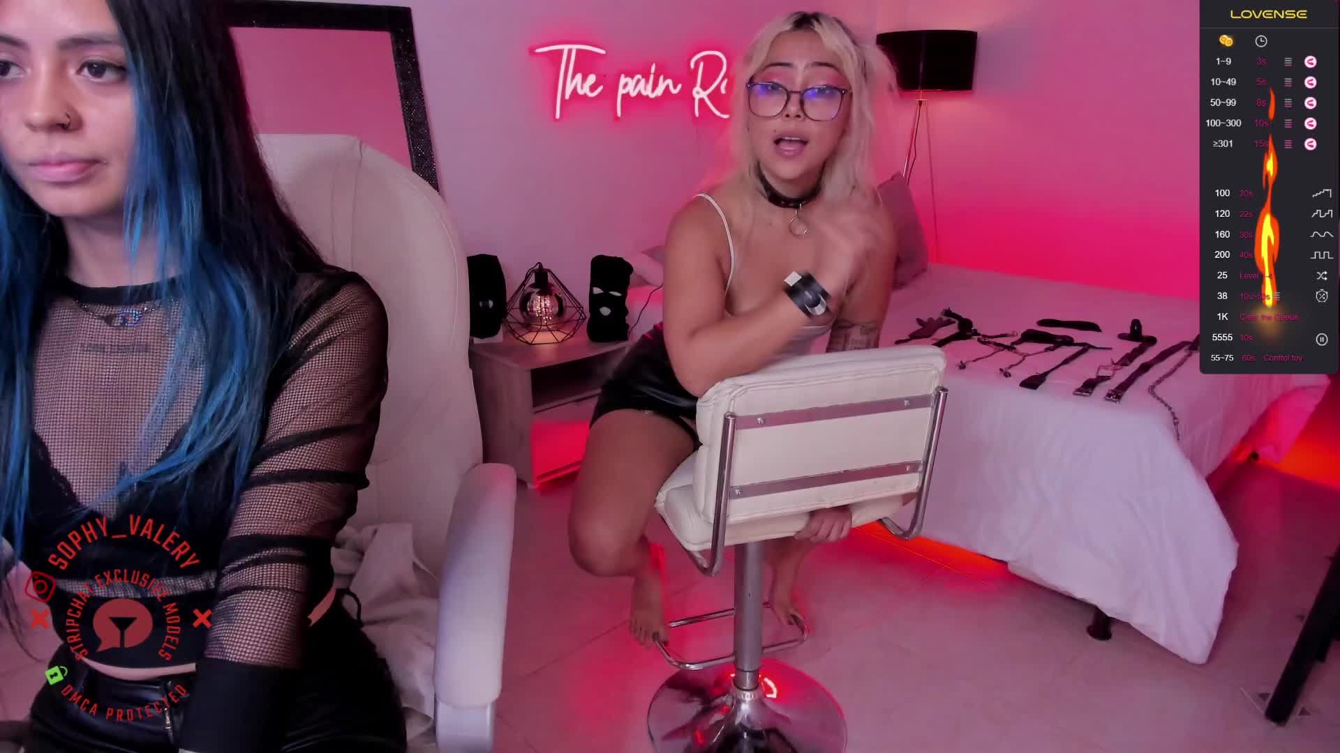 Sophy makes Valery into his whore - video oleh Sophy_Valery kamera model