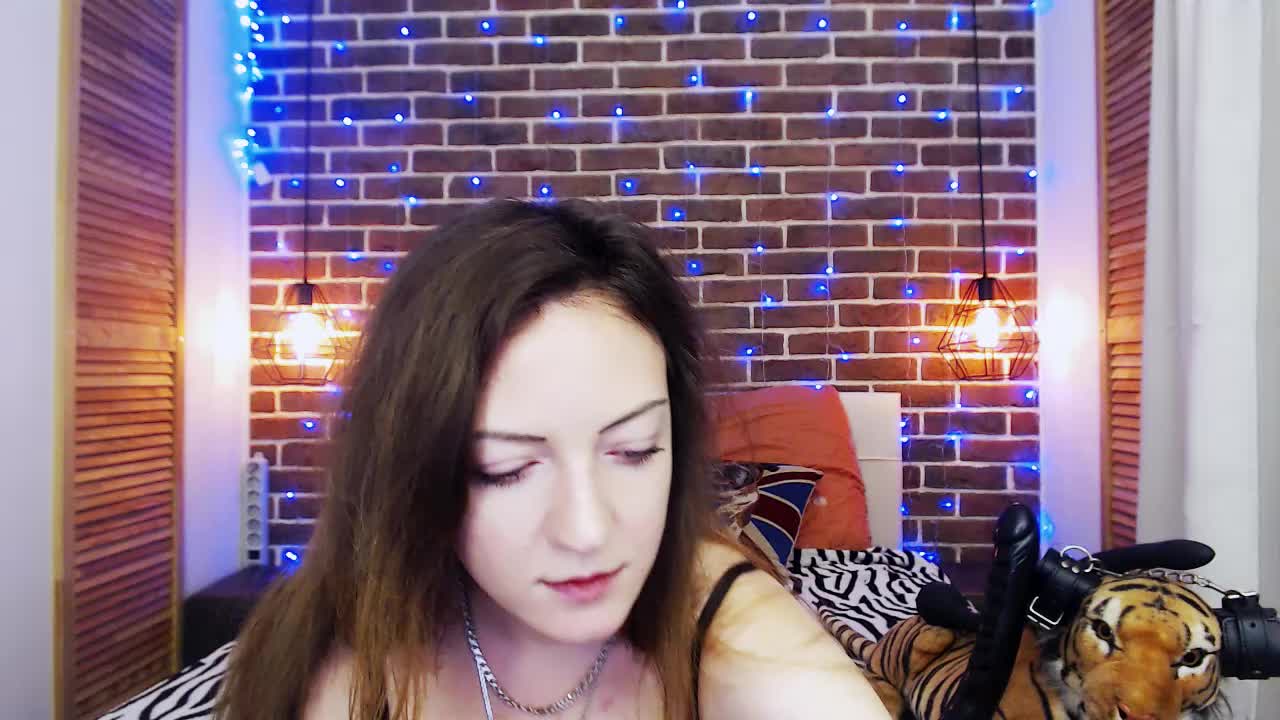 Favorite with cuffs, fuck pussy 20 cm with 2 lush + fart:) - video by KattyLuu cam model