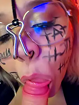 Let me do it, okay? Just enjoy it and shoot your cum in my face. - video by Laura_takint cam model