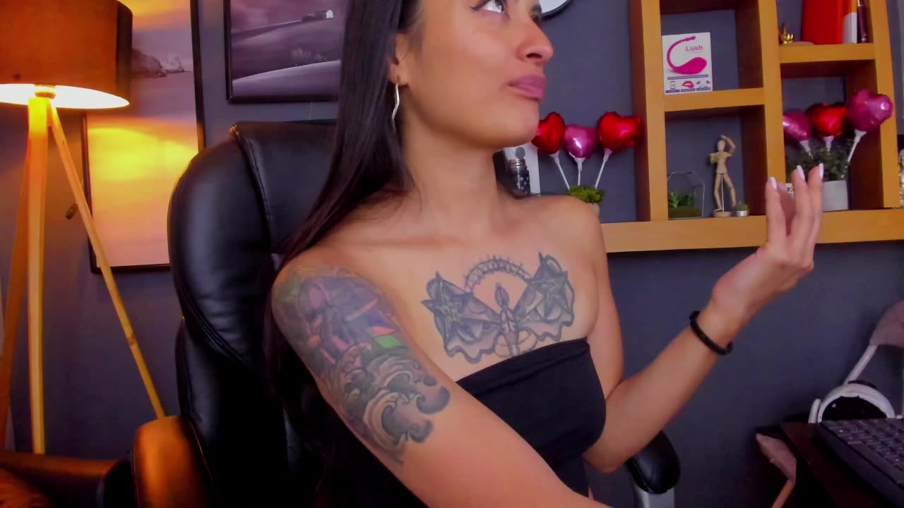 [13 Feb 08:58] Private Show - video by nia__white cam model