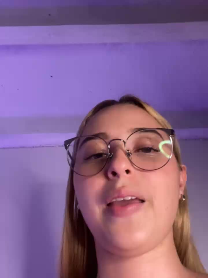 Cum in my face,Christmas gift For my subscribers - Irisweet_主播的视频