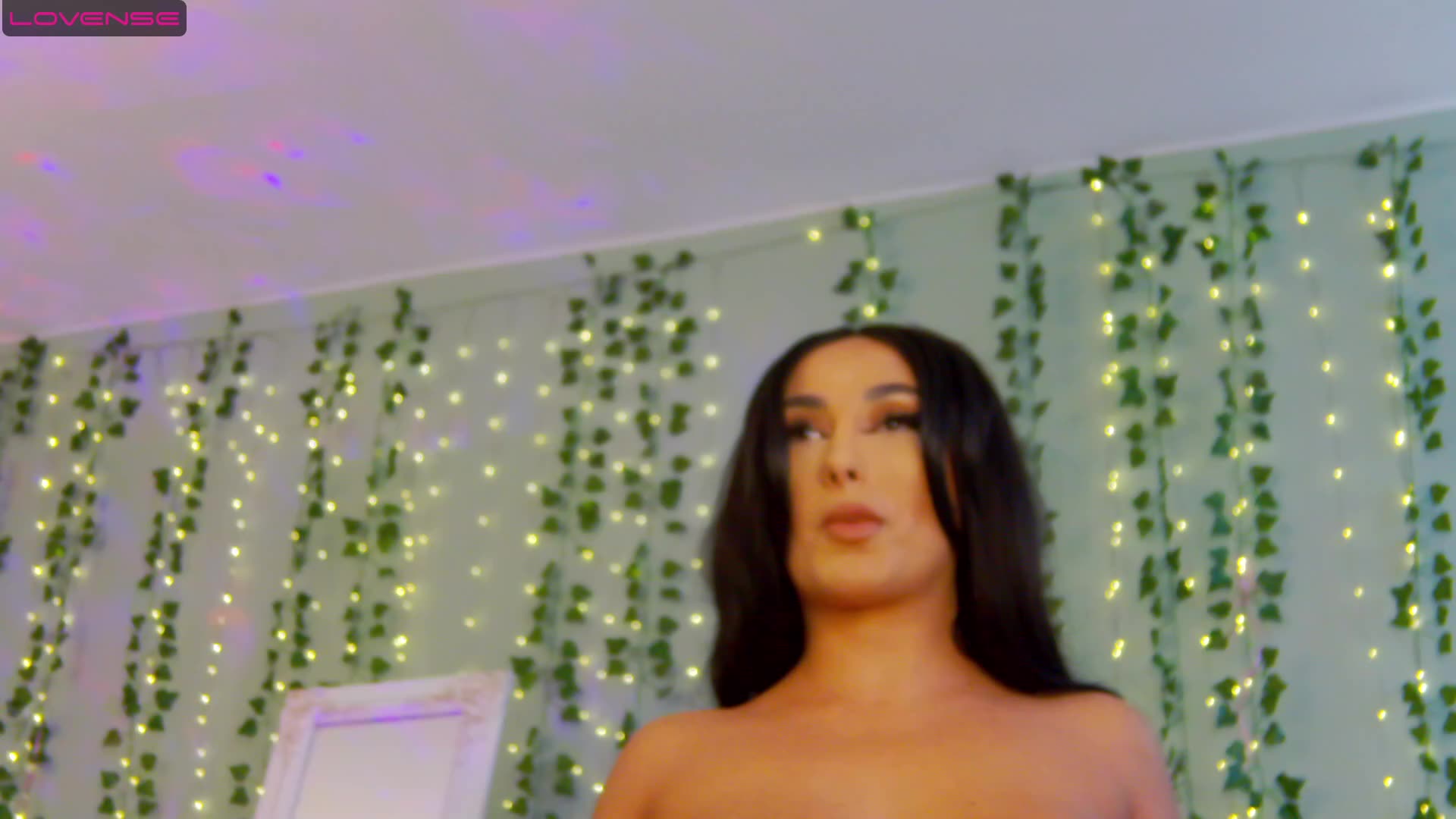 Feel my wetness - video by sara18clark cam model