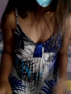 Night dress Fun – video af Chathuri22 cam-model