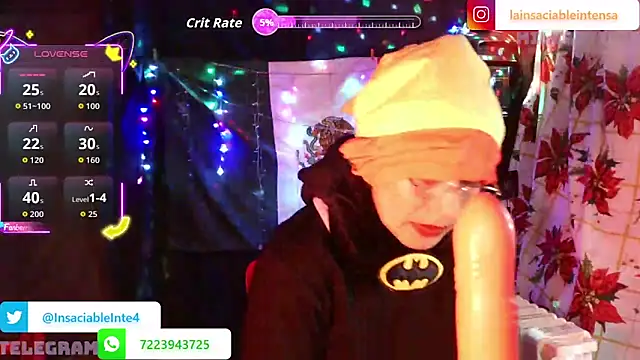 [31 Dec 21:12] Public Show - video by LaInsaciableIntensa cam model