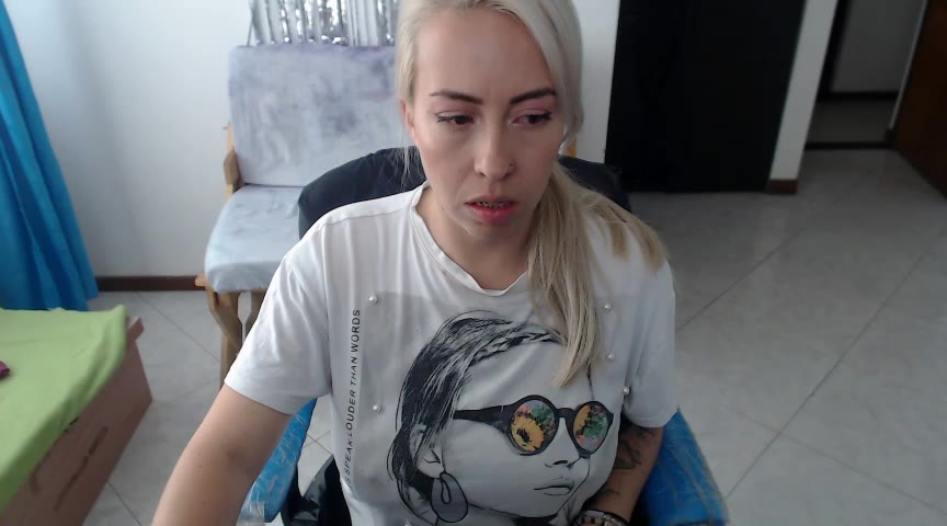 [22 Apr 13:26] Private Show - video by charlottezoe15 cam model