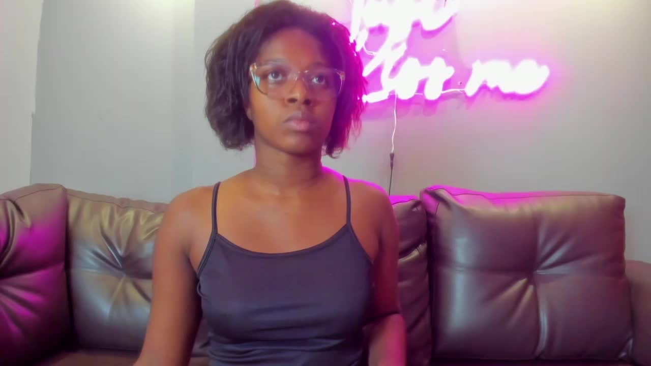 NAKED DANCE - vídeo de la modelo de cam nilosolem