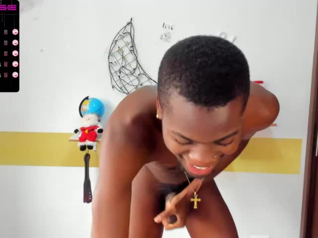 SEXY CUM SHOW FOR YOU - santi_brown 캠 모델의 동영상