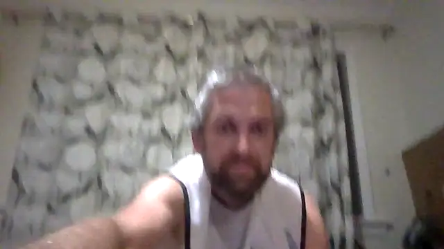 BRAVE THE SHAVE (as much as i could record....photos on profile for finished result!) - vidéo du modèle de showcams Matts1988