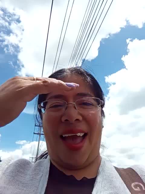 63- Show tits to stranger 😳🫣 (I touch my tits) – видео вебкам-модели __valentina18