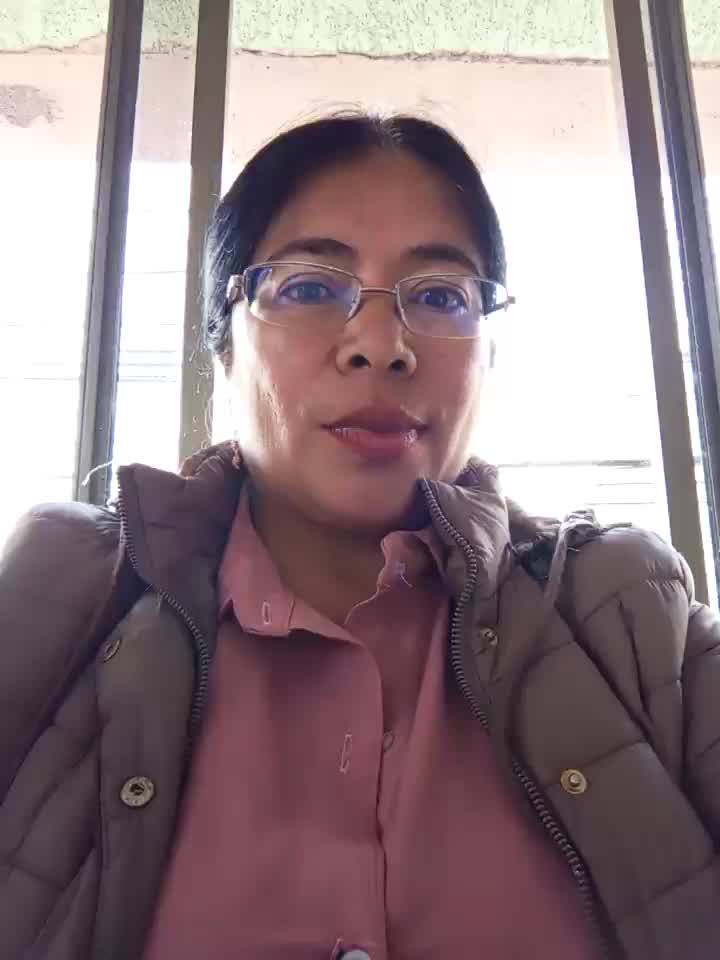 62- Big tits being naughty 😈 – видео вебкам-модели __valentina18